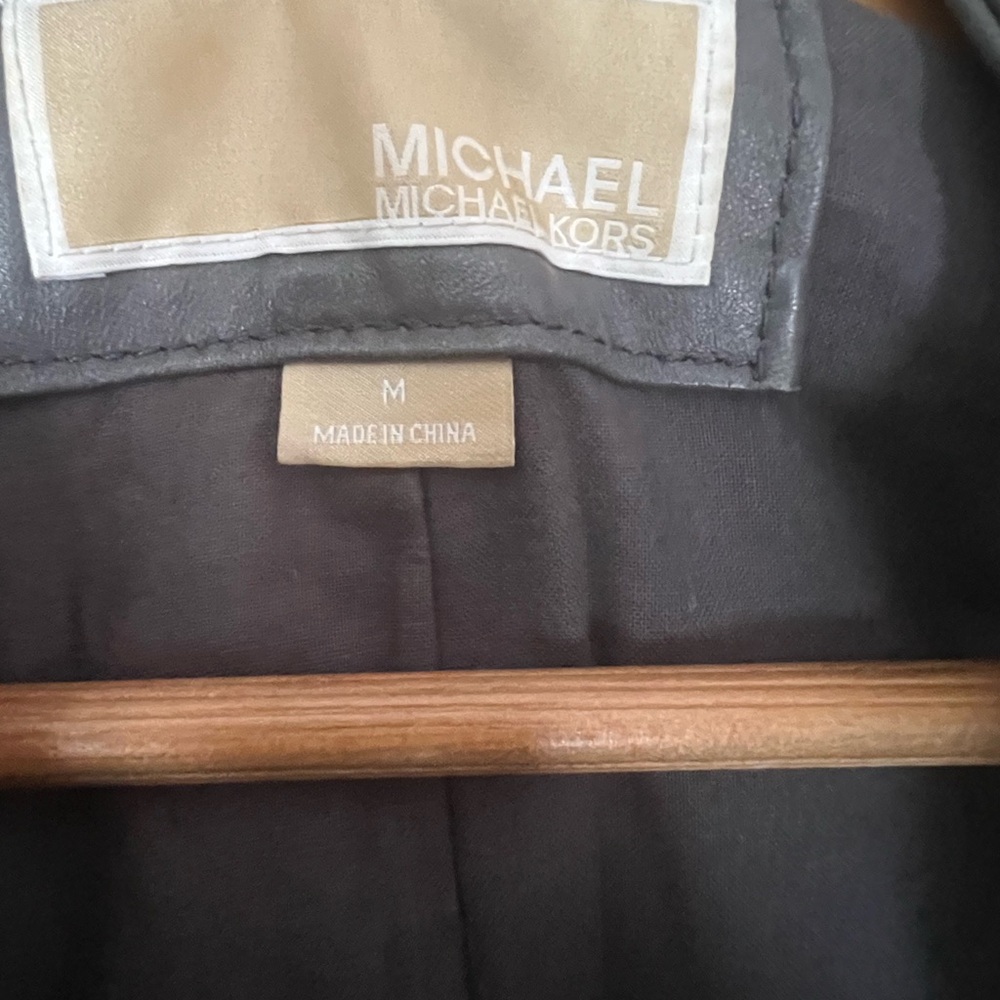 Leather jacket - Picture 7 of 7